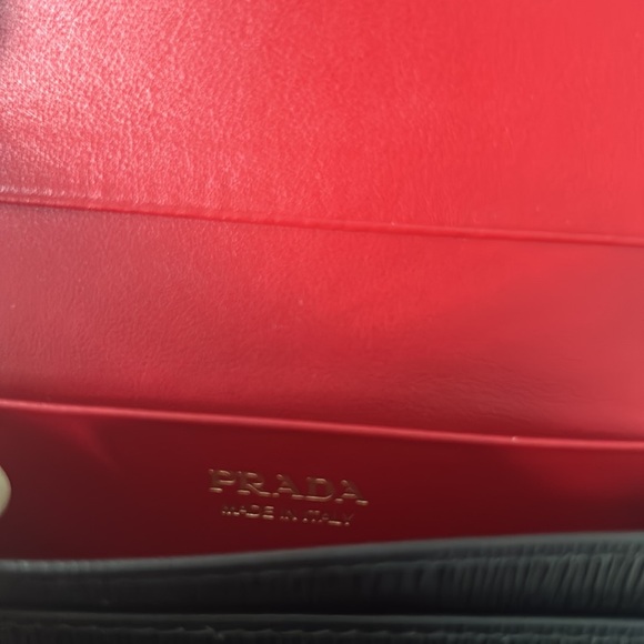 Prada card case - Picture 7 of 7